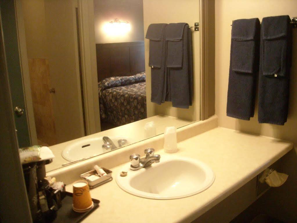 Hotel Motel Le Quiet Lac-Mégantic Extérieur photo